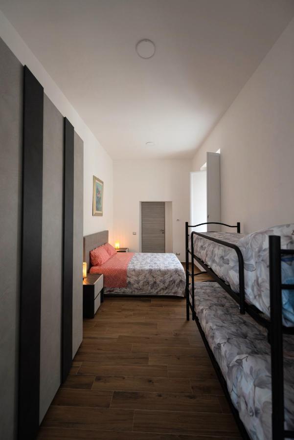 Ferienwohnung Dimora Francesca Salerno Exterior foto